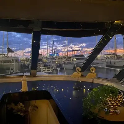Panaby - House Boat