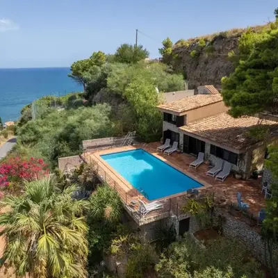 Stunning seaview villa