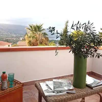 LE SORELLE entire villa sea view