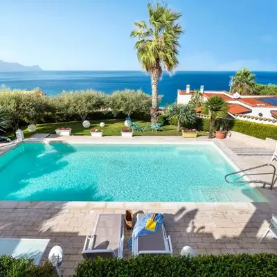 Villa vista mare e piscina privata ad Alcamo