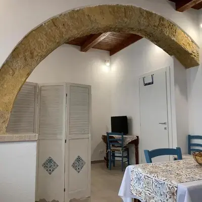 Guzzari 75 Home