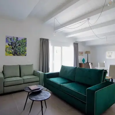 Maciuni Apartment