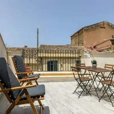 GuestHost - Vucciria & La Cala Lovely Apartment with Terrace