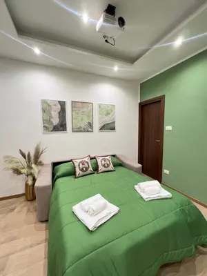 a screenshot of a cell phone with the text upgraded to cash damage apparatus at Cocciu D'Amuri Apartment in Palermo