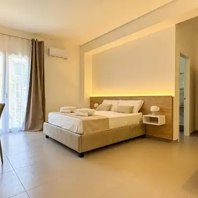 Tevergad Premium Rooms