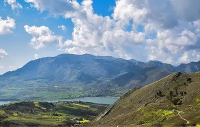 a view of a mountain range with a lake at Pet Friendly Home In Corleone With Wifi in Corleone