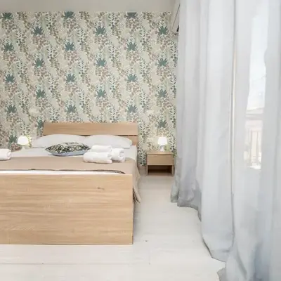 Central Room 128L