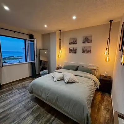 Isula SeaView Apartments