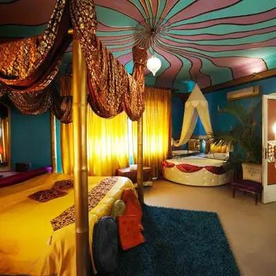 Sultan Suites