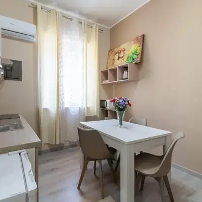 GuestHost - Ballarò Flat dei Sovrani x6