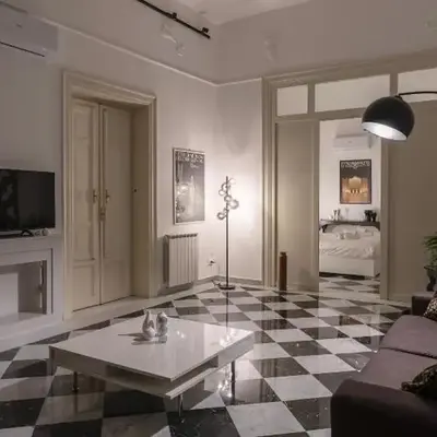 Large two-room apartment within walking distance of the Teatro Massimo