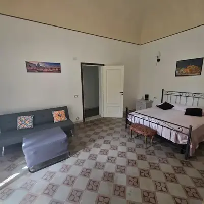 Vivaldi Holidays Historic house in the center of Palermo