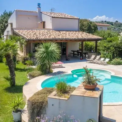 Villa Deluxe