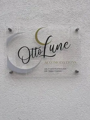 a sign for an off line restaurant on a wall at Ottolune Accomodations in Campofelice di Roccella