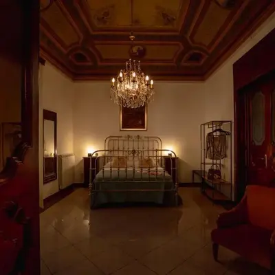 Artista Apartment