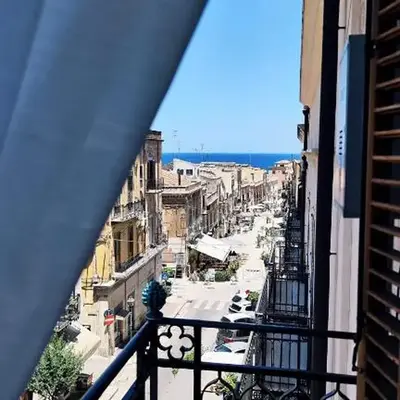 Disìu Apartment con Jacuzzi in centro a Castellammare del Golfo