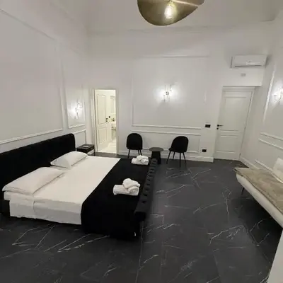Four rooms luxury suite