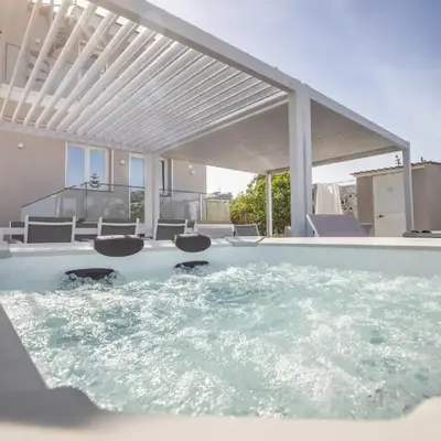 Richgood Luxury homes - Villa Zefira sole
