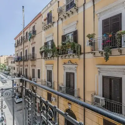 GuestHost - Palermo Central Apartment
