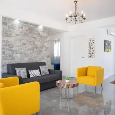 Arricàmpati Apartments Villa & Bringo Car Rental