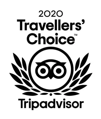 a logo for the travelers choice triadvisor at Suite Quaroni in Palermo