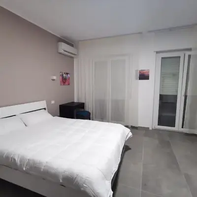 CESARE ROOMS