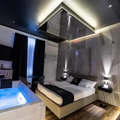 Maximum Suite & Spa