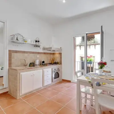 GuestHost - Vucciria Market Apartment with Balconies