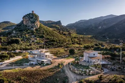 an aerial view of a villa in the mountains at Apt Perterrepermari a 2 Km Da Riserva Dello Zingaro in Scopello