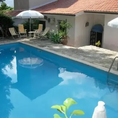 Villa Africa