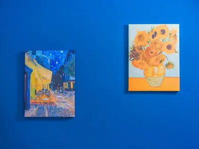 two paintings of a vase of sunflowers at Palermo Centro - I Pastelli di Van Gogh in Palermo