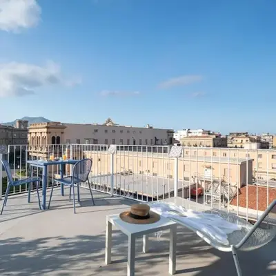 Attico 37 - Comfort room con terrazza privata