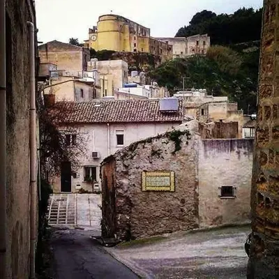 a view of an old building in a city at La Domus di Segesta 