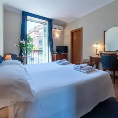 Massimo Plaza Hotel