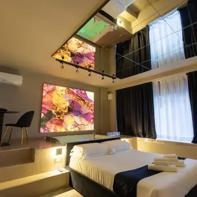 Maximum Exclusive Suite & Spa