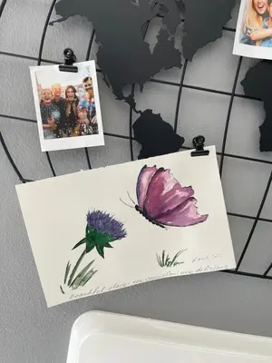 a picture of a flower on a world map at RESIDENCE GORDON in Carini